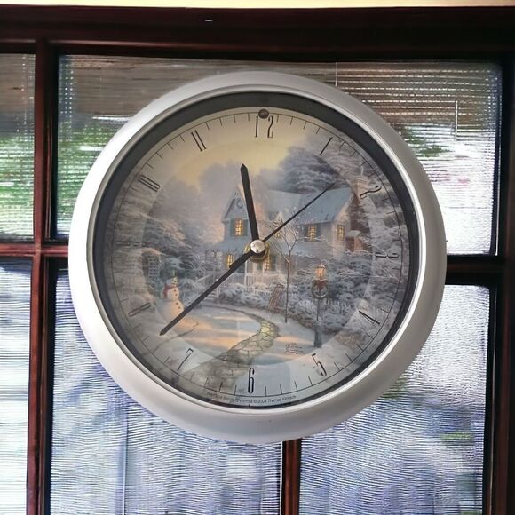 Thomas Kinkade Wall Clock 2004 The Night Before Christmas Musical Winter VIDEO. - Picture 13 of 14